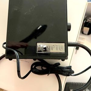 Temptu Air Brush Makeup Kit (w/gun)